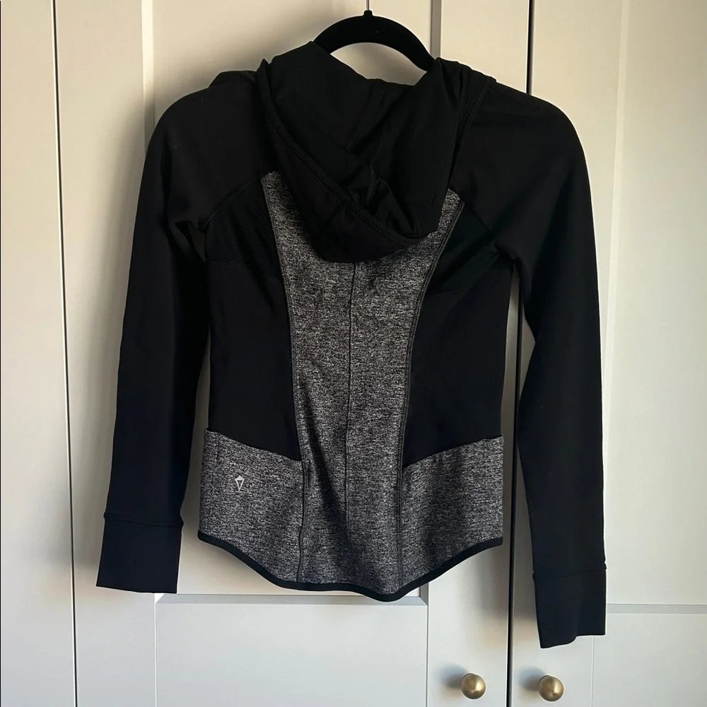 Iviva Girl’s Black and Gray Jacket | 10